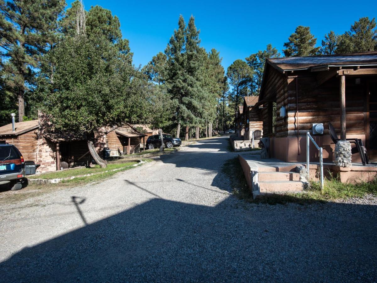 Apache Village 10, King Studio, Midtown, Sleeps 2 Ruidoso Bagian luar foto