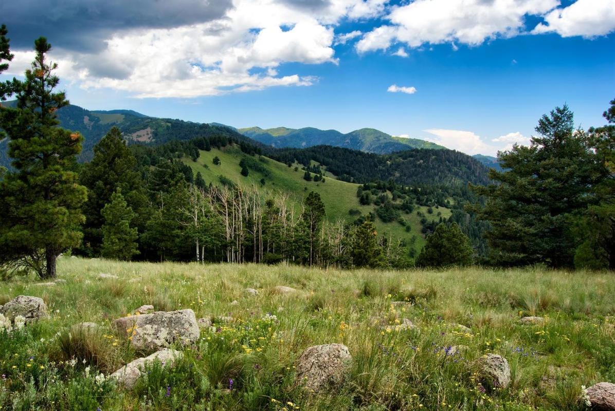 Apache Village 10, King Studio, Midtown, Sleeps 2 Ruidoso Bagian luar foto