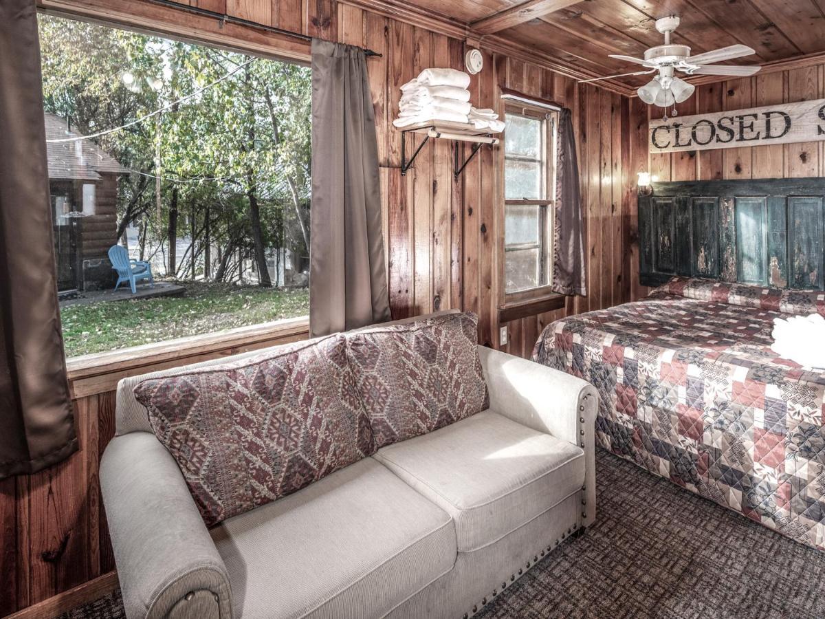 Apache Village 10, King Studio, Midtown, Sleeps 2 Ruidoso Bagian luar foto