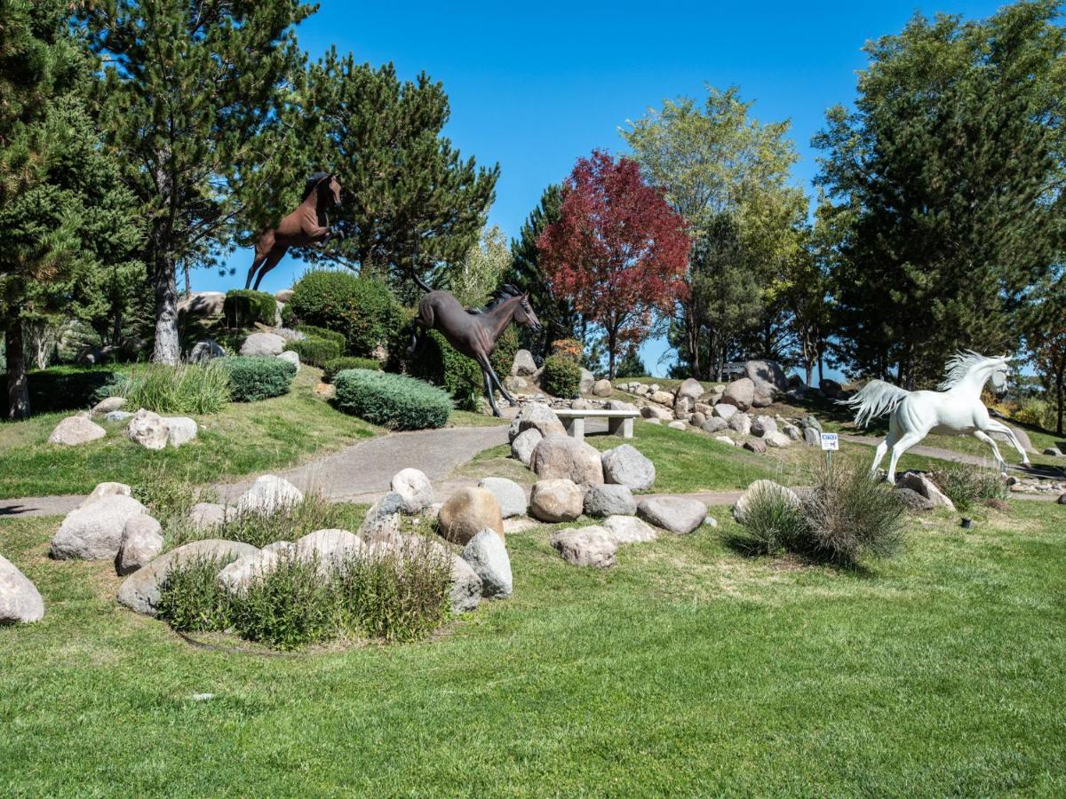 Apache Village 10, King Studio, Midtown, Sleeps 2 Ruidoso Bagian luar foto