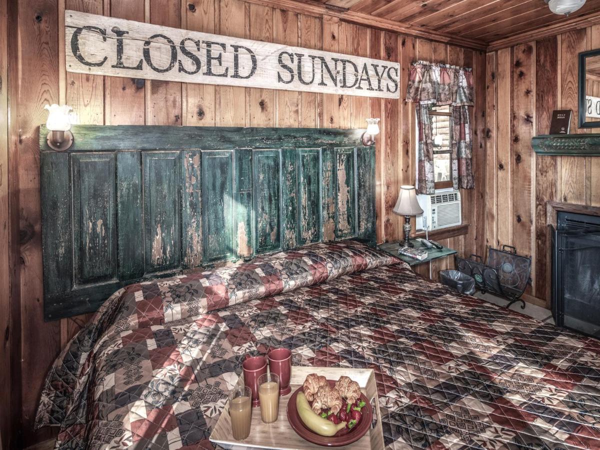 Apache Village 10, King Studio, Midtown, Sleeps 2 Ruidoso Bagian luar foto